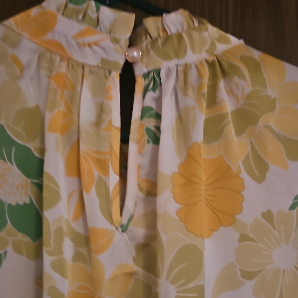 NWT Emily Wonder Top - Picture 4 of 6